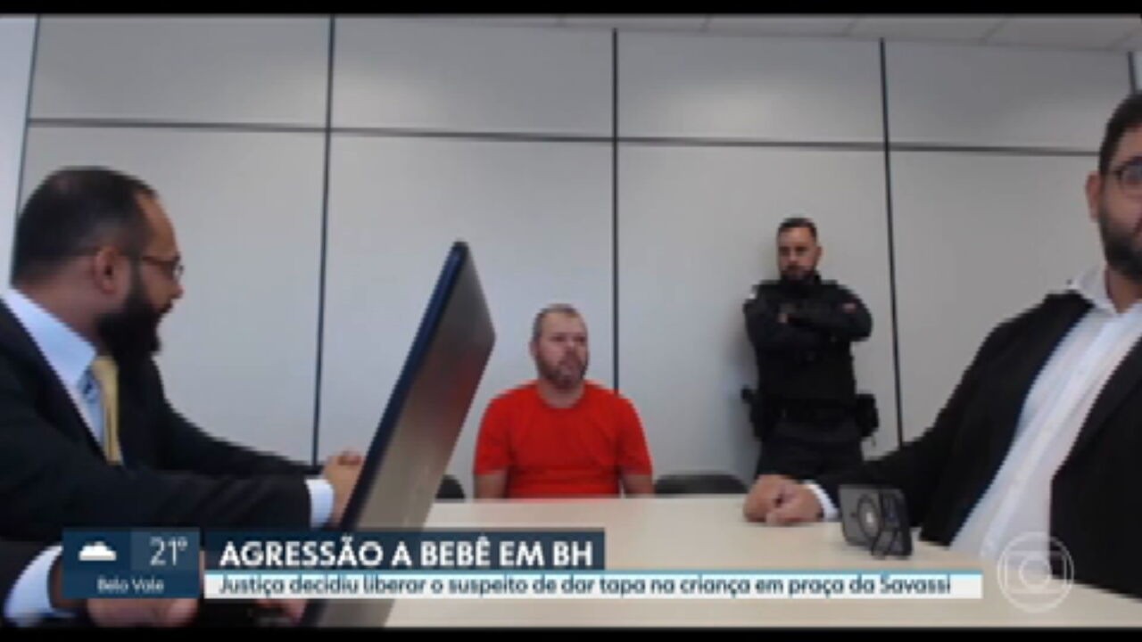 'Neném lindo', diz homem antes de tapa ao confundir bebê com boneco 'reborn'