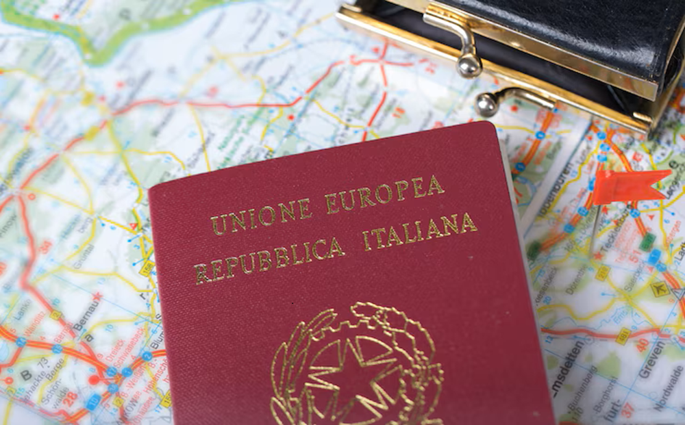 Itália vota em referendo que pode reduzir tempo de espera na lei de cidadania para imigrantes