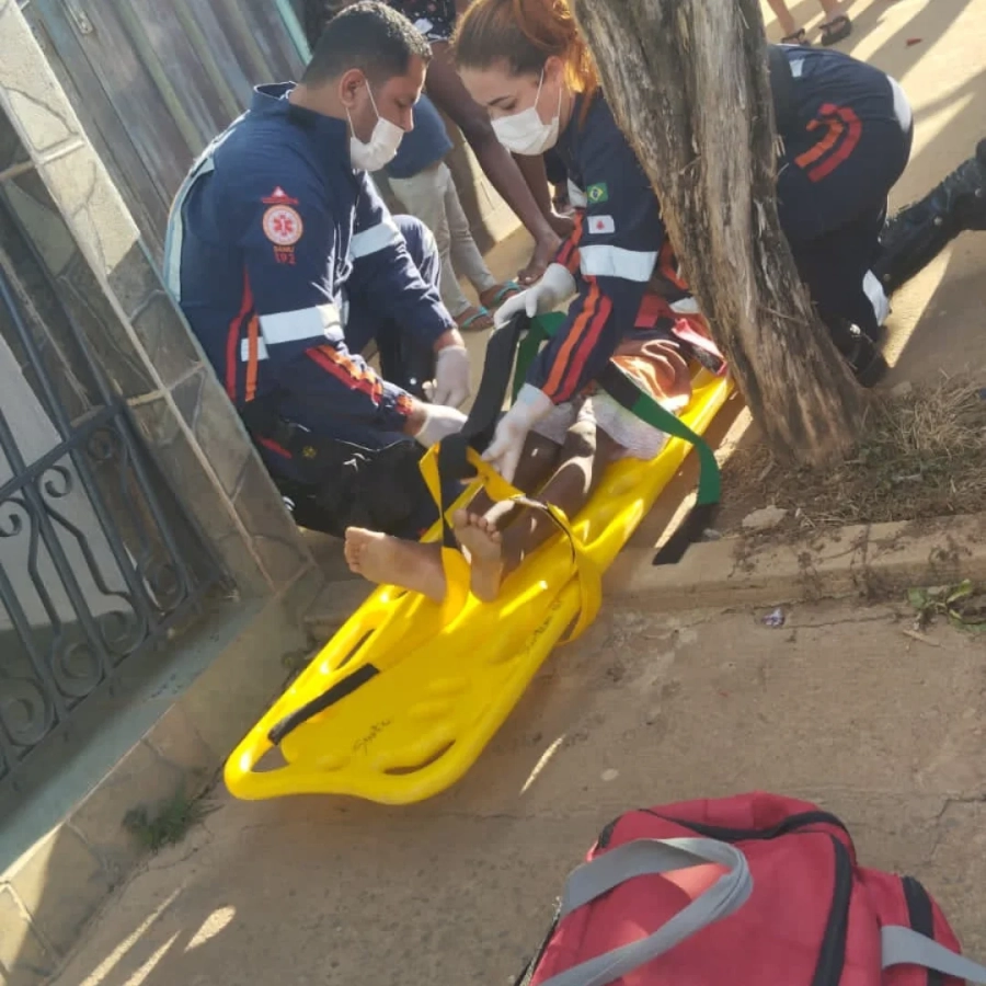 SAMU socorre criança atropelada em Matipó e destaca urgência em medidas preventivas.